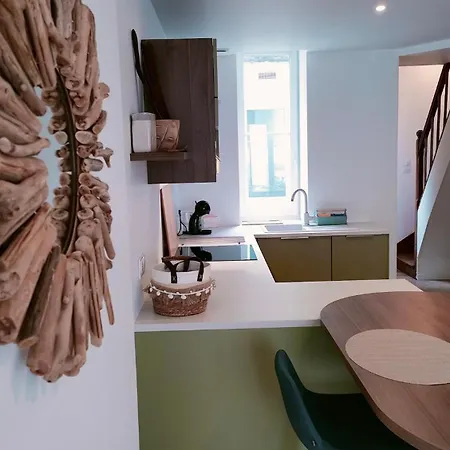 Apartment La *